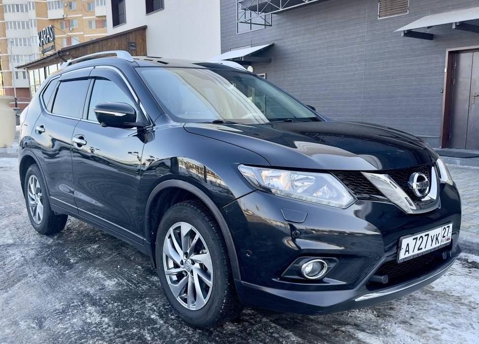 Аренда авто Nissan X-Trail 2015