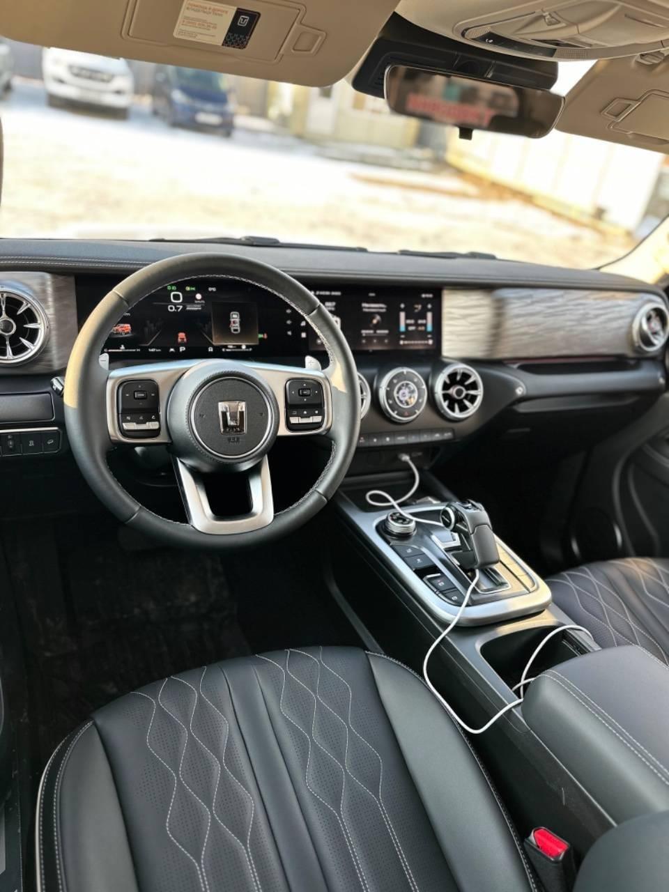 Аренда авто TANK 300 2.0 AT 4WD City Premium